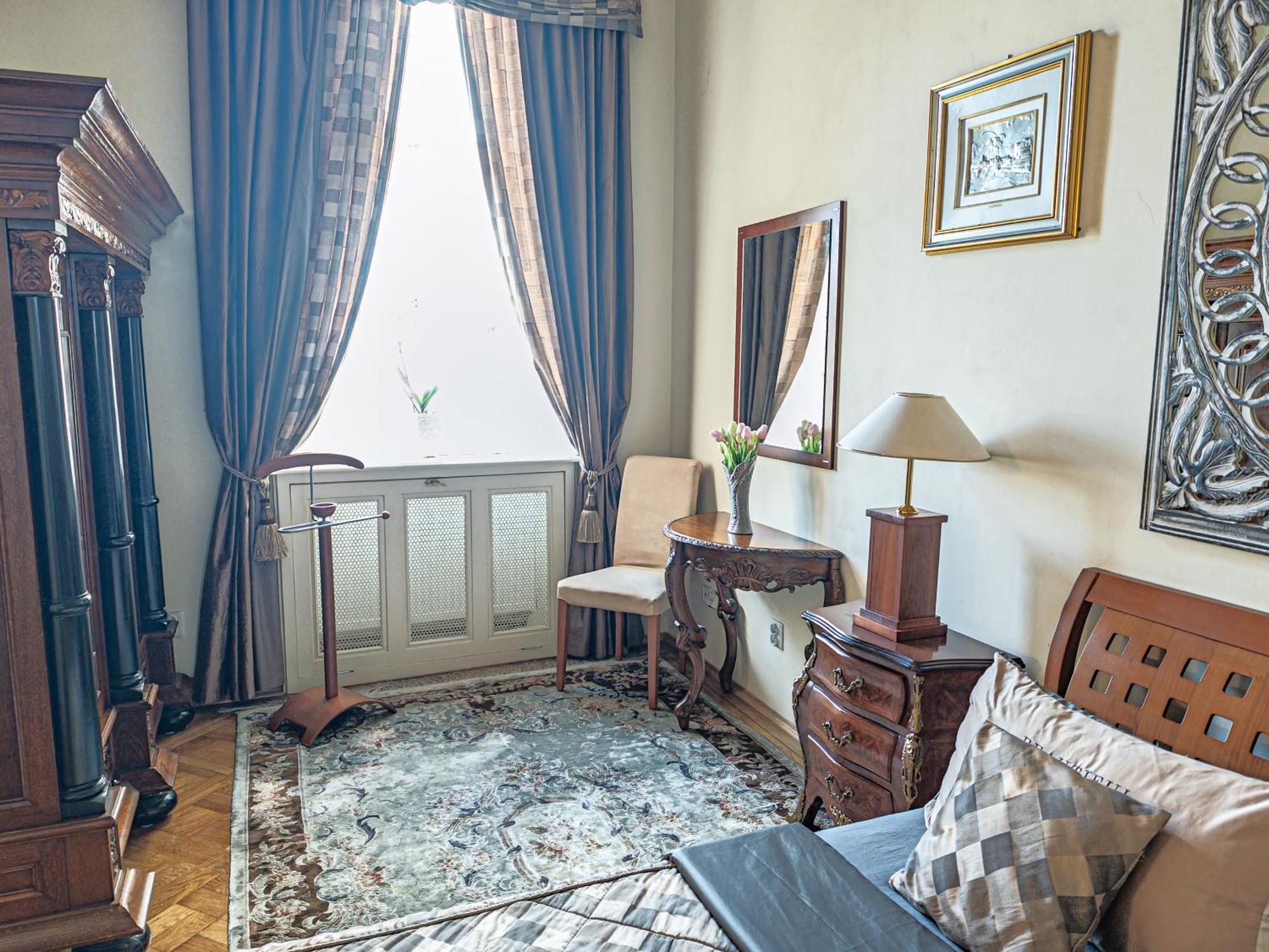 Villa With Hot-Tub, Terrace And Garden, Wenceslass Square ปราก ภายนอก รูปภาพ