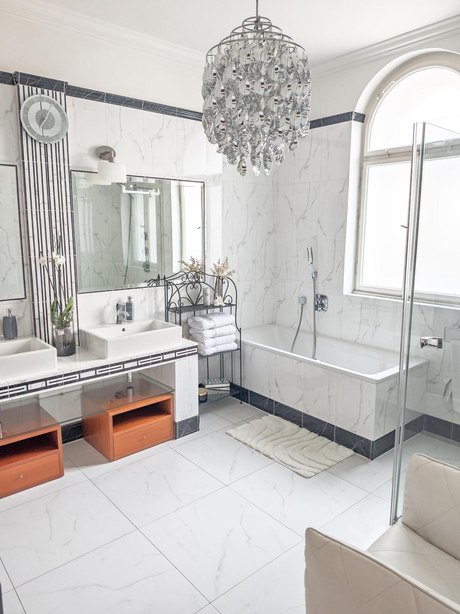 Villa With Hot-Tub, Terrace And Garden, Wenceslass Square ปราก ภายนอก รูปภาพ