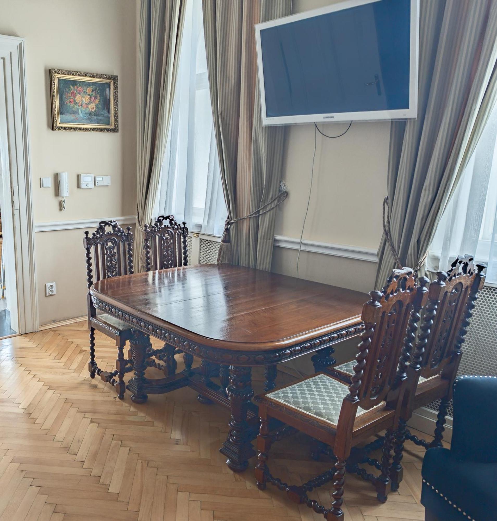 Villa With Hot-Tub, Terrace And Garden, Wenceslass Square ปราก ภายนอก รูปภาพ